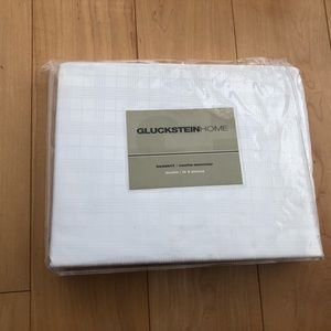 Gluckstein- double bed skirt- 100% cotton sateen